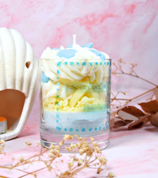 Bougie "Sous l'océan" parfum monoï