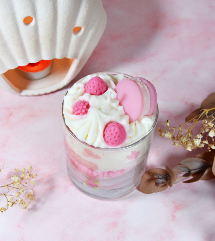 Bougie "Salade de fruits, jolie jolie" parfum fruits rouges