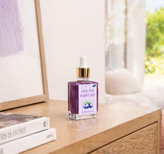 Liquide parfumé cassis freesia fait main - parfum de Grasse fruité et délicat - Lolynap
